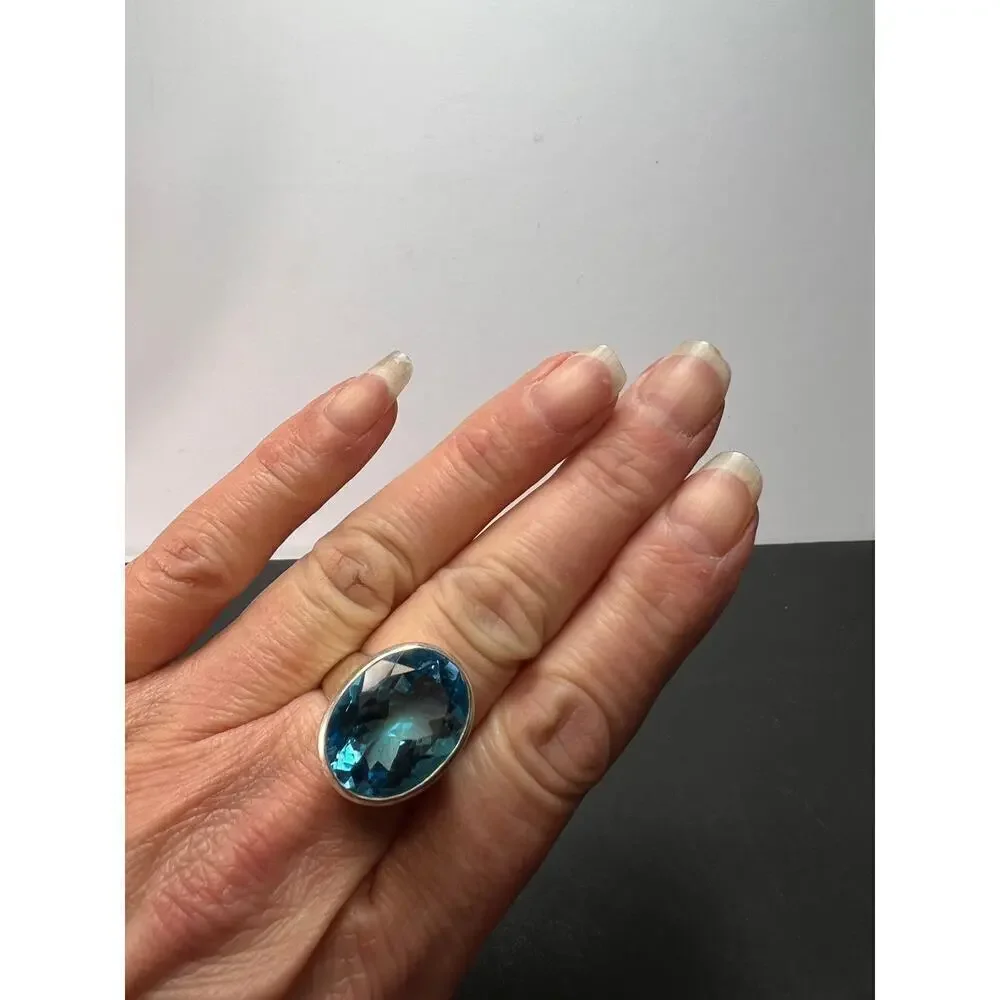 NEW Blue topaz sterling silver ring size 8 / 12.47 grams